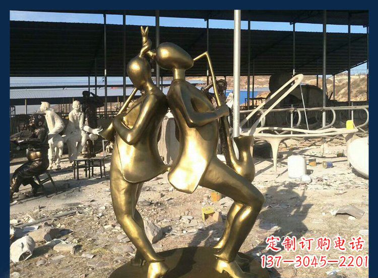 重庆广场铜雕贴金吹萨克斯人物雕塑