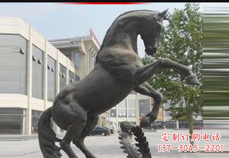 重庆中领雕塑出品：可爱动物铜雕跳跃马