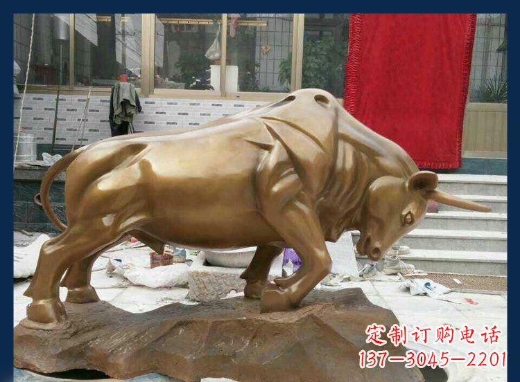 重庆铜质金黄牛雕塑:添加活力与美观设计
