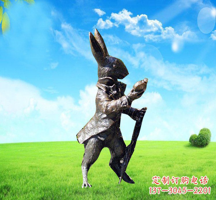 重庆以广场铜雕小兔挖萝卜动物雕塑为你礼赞美好!