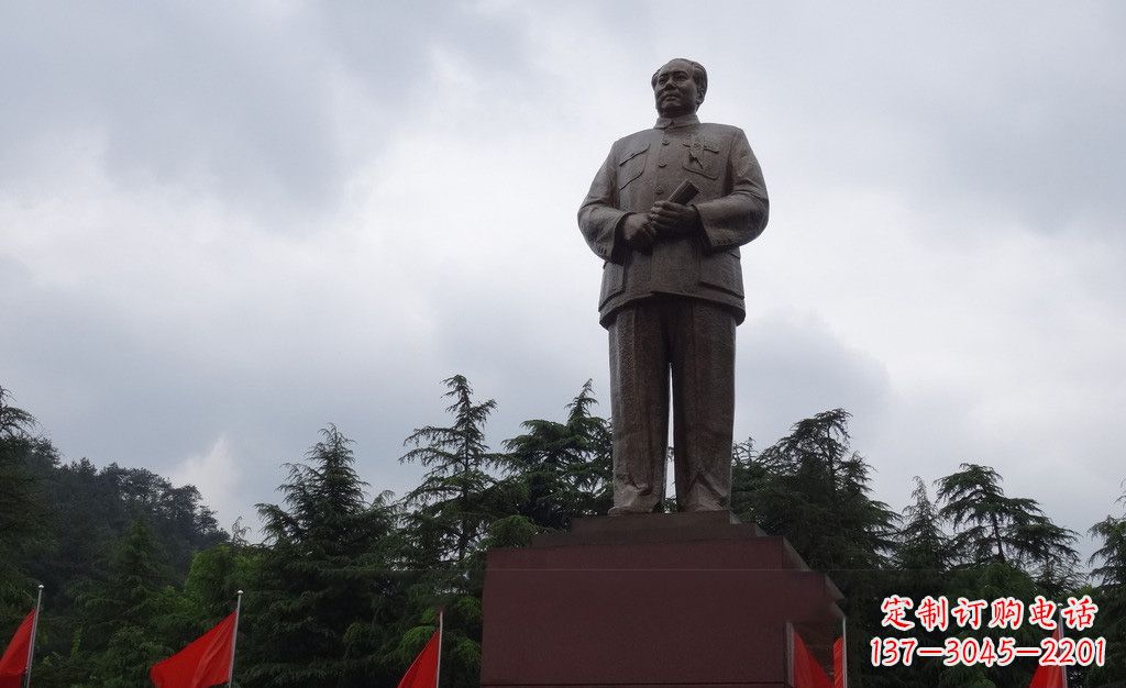 重庆广场伟人毛泽东铜雕