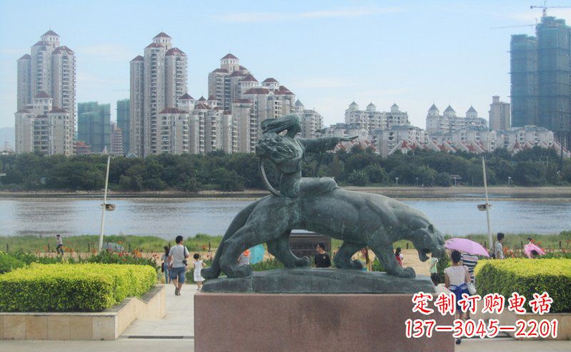 重庆中领雕塑:大型铜雕狮子,令您的景观更加出彩!