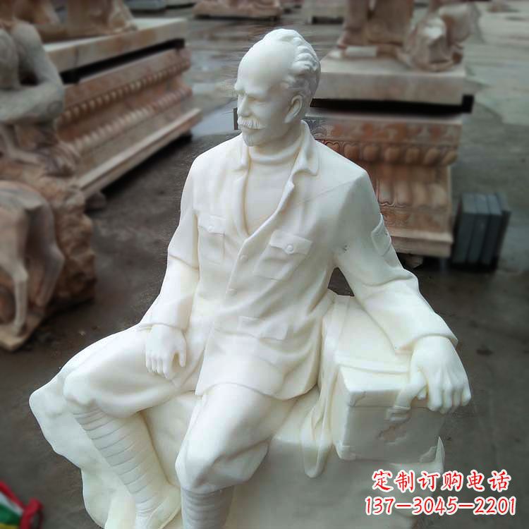 重庆经典白求恩坐姿雕塑