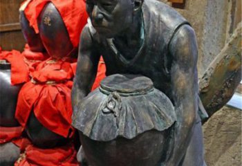 重庆铜质老人抱酒图案雕塑