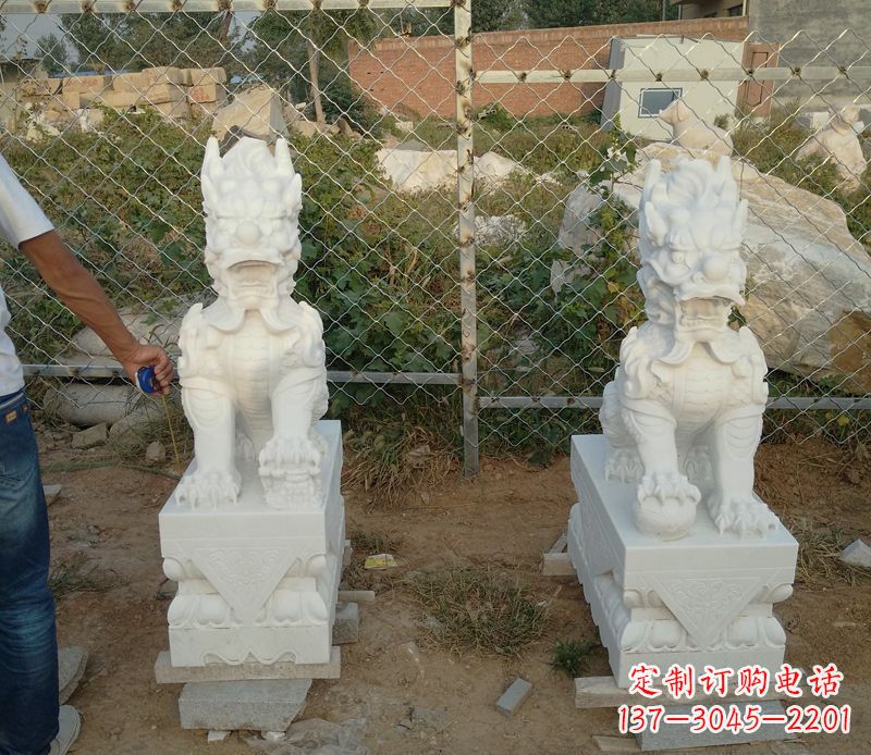 重庆汉白玉踩球麒麟门口镇宅招财石雕