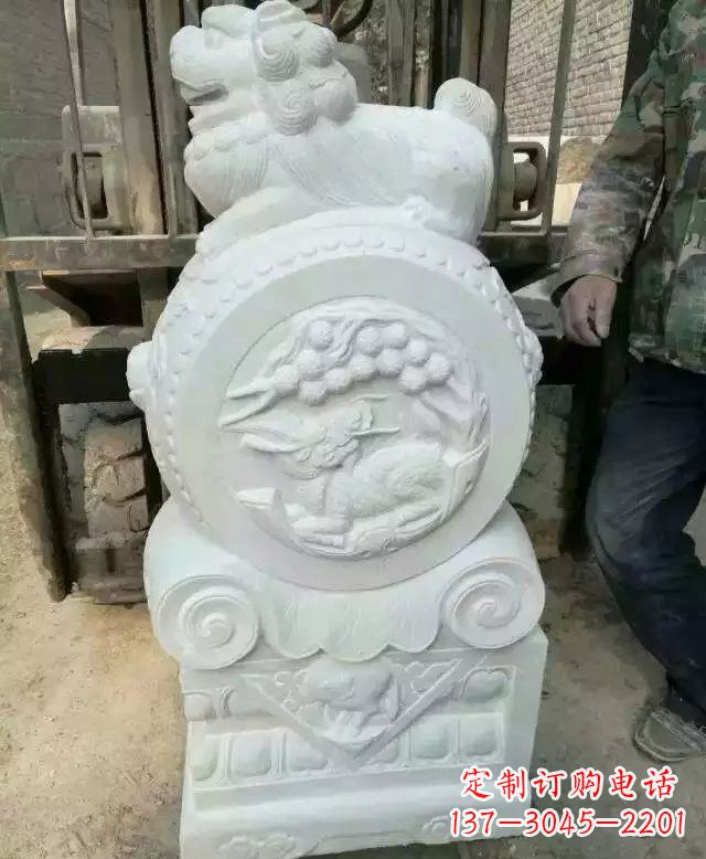 重庆中领雕塑出品,精雕细琢汉白玉狮子门墩