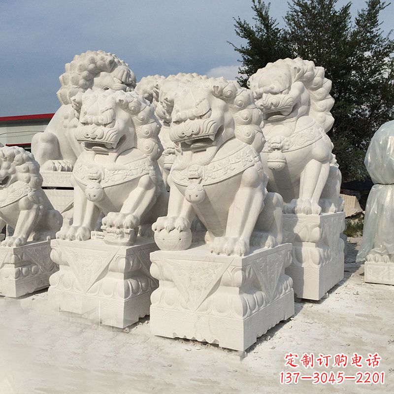 重庆历史悠久的汉白玉狮子雕塑