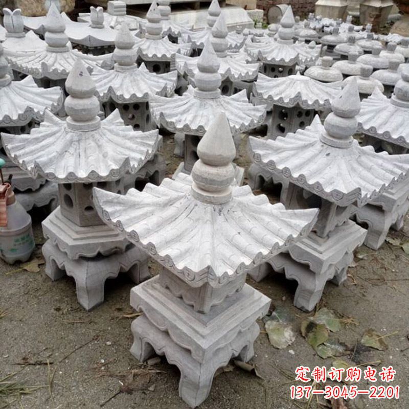 重庆汉白玉灯笼雕塑是由中领雕塑定制的一种华丽…