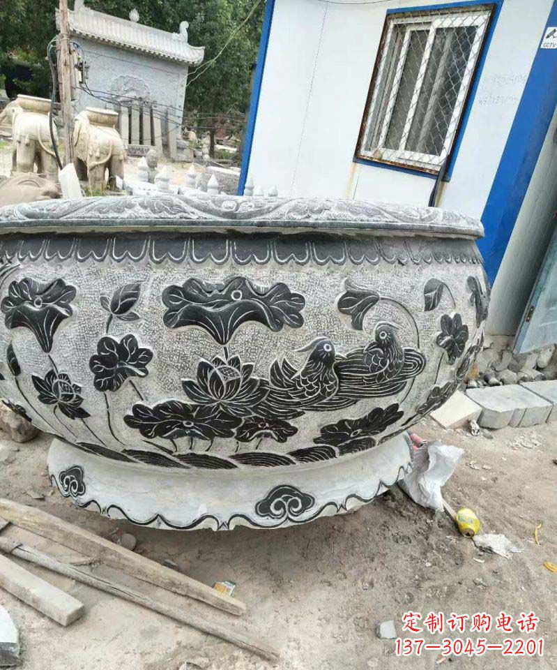 重庆荷花石雕水缸