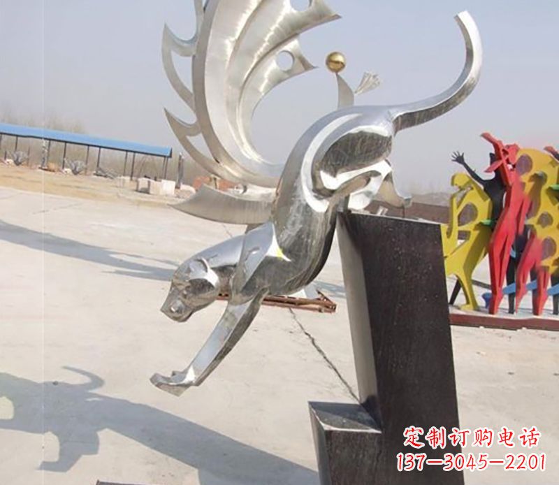 重庆经典大气的不锈钢豹子雕塑