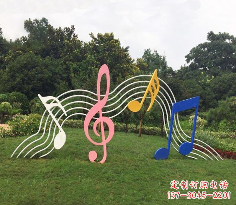 重庆领雕塑:外观精美的不锈钢音符雕塑