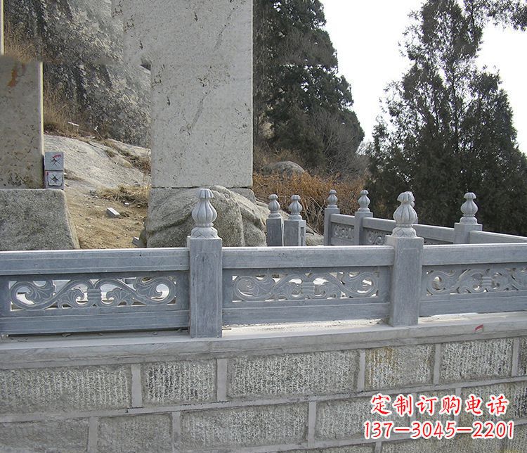 重庆中领雕塑:门神镇守!大理石栏板石雕