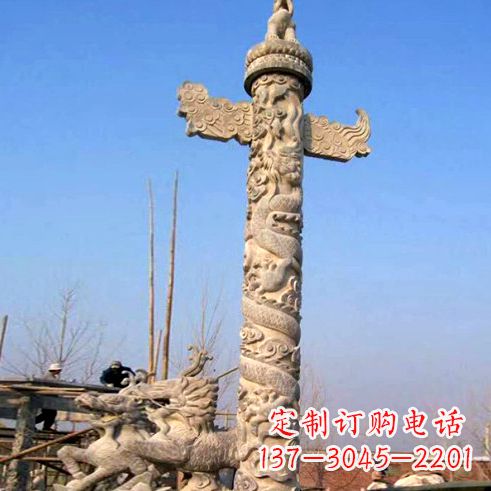 重庆象征古老华夏文化的华表柱子雕塑