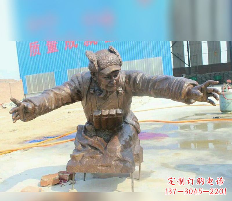 重庆黄继光校园英雄铜雕