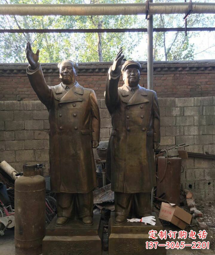 重庆毛主席伟人铜雕——永恒的领袖形象