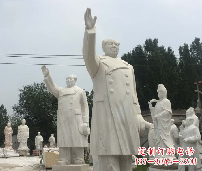 重庆挥手的毛主席校园伟人石雕