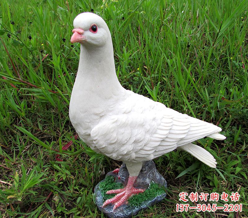 重庆角斗士广场鸽子雕塑