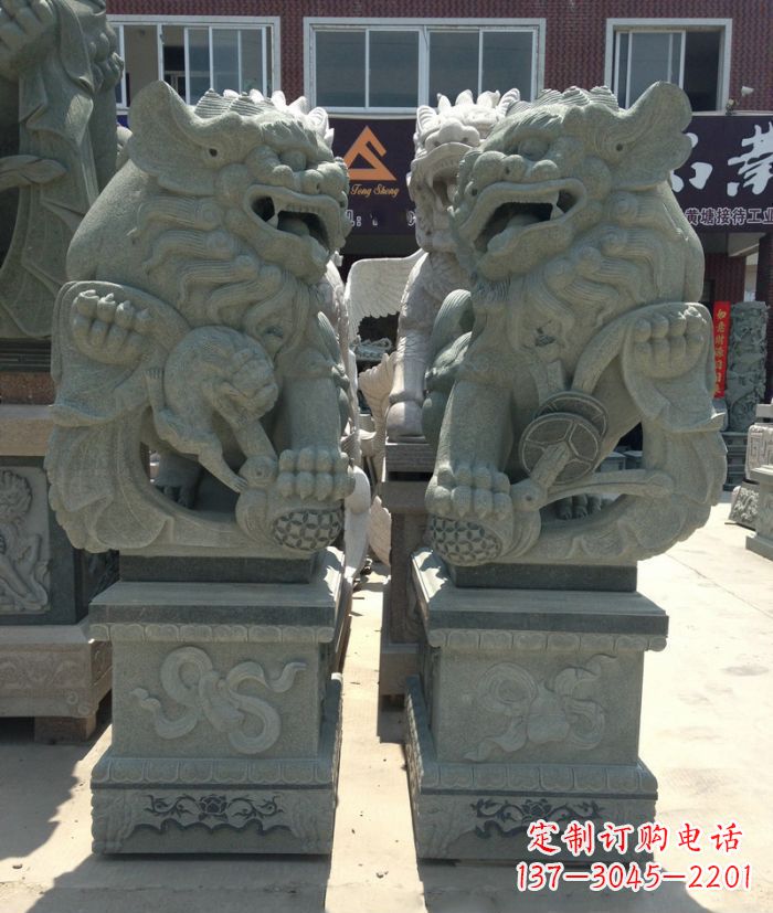 重庆街边景观南方狮子石雕 (2)