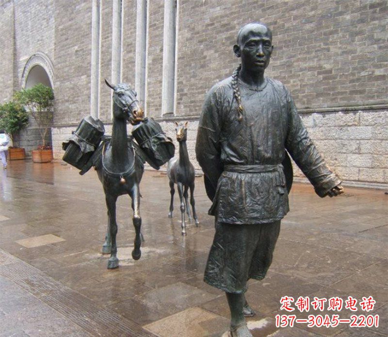 重庆街边牵毛驴的古代人物小品铜雕