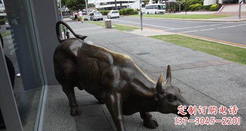 重庆街边牛动物铜雕