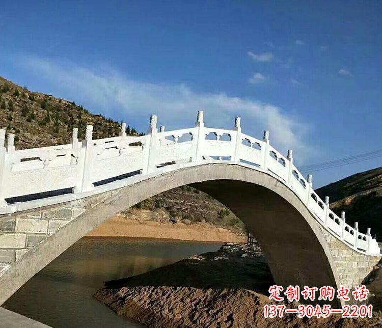 重庆卓越之作:汉白玉拱桥雕塑
