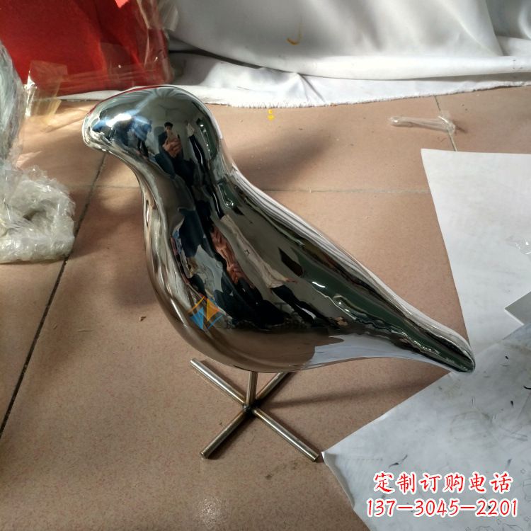 重庆镜面不锈钢鸽子雕塑摆件