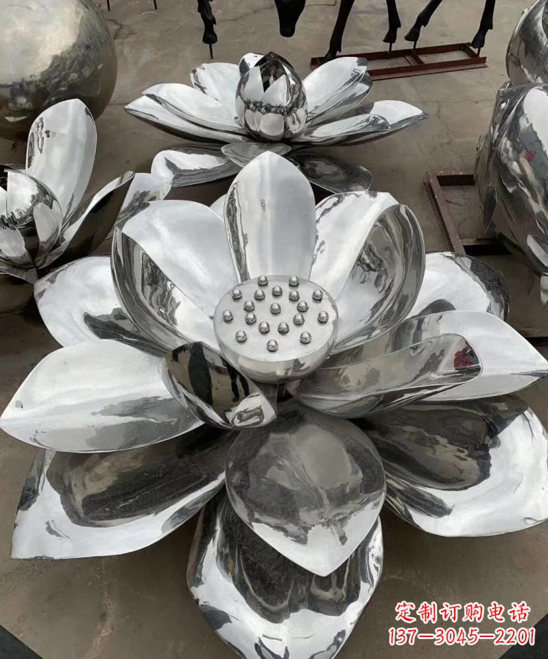 重庆精美不锈钢荷花雕塑,点亮你的家园