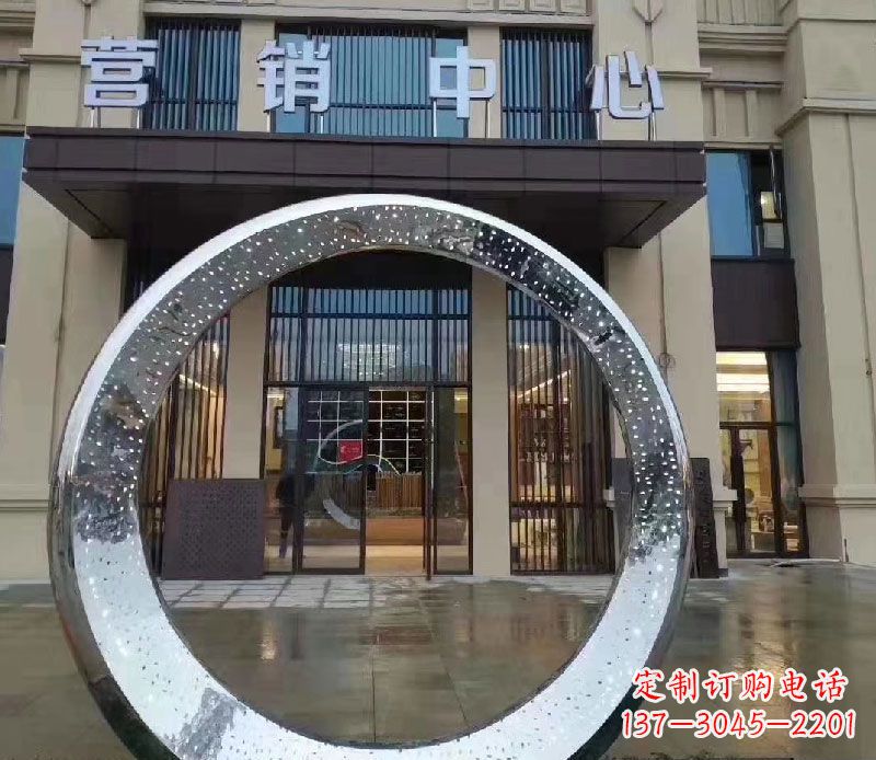 重庆镜面时尚圆环不锈钢雕塑