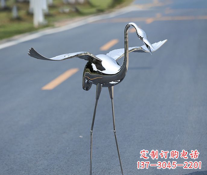 重庆中领雕塑:酒店装饰精美仙鹤雕塑