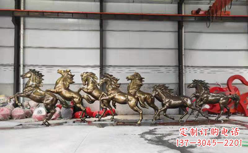 重庆高贵雕塑,骏马奔腾玻璃钢动物雕塑户外摆件