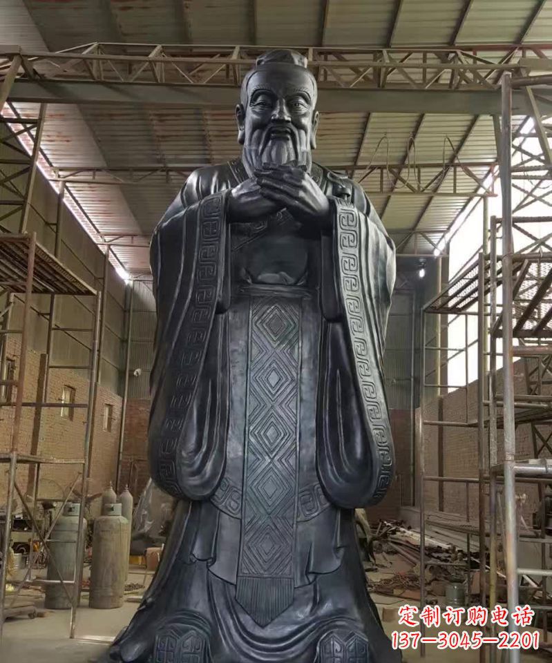 重庆表彰传统文化,尊贵的孔子雕塑