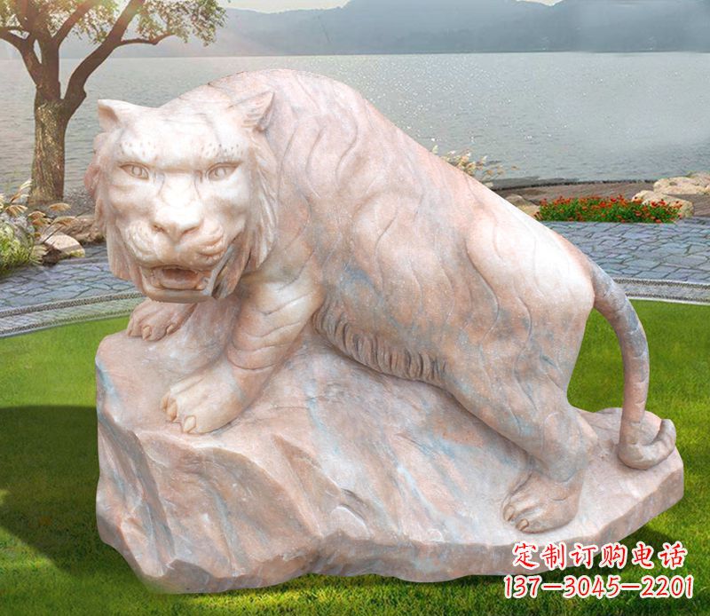 重庆金灿灿的老虎石雕公园动物摆件