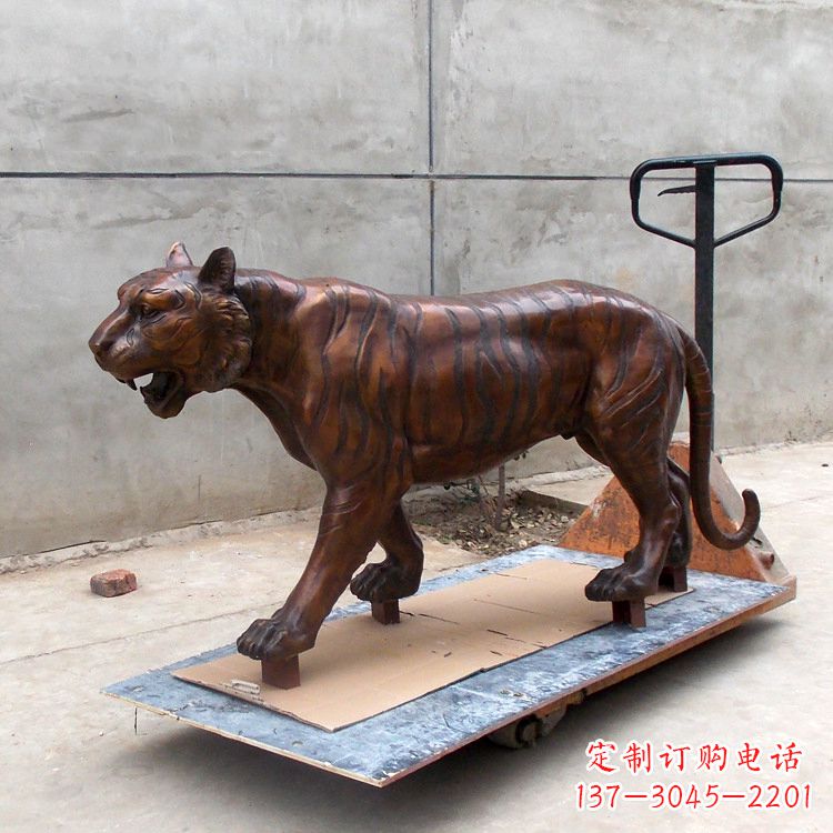 重庆老虎铸铜雕塑