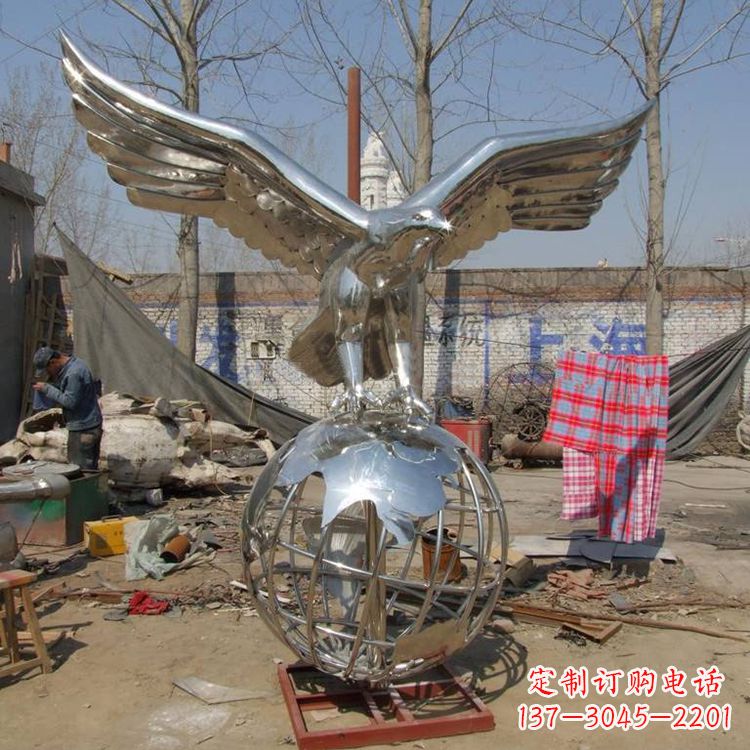 重庆老鹰抓地球不锈钢景观雕塑