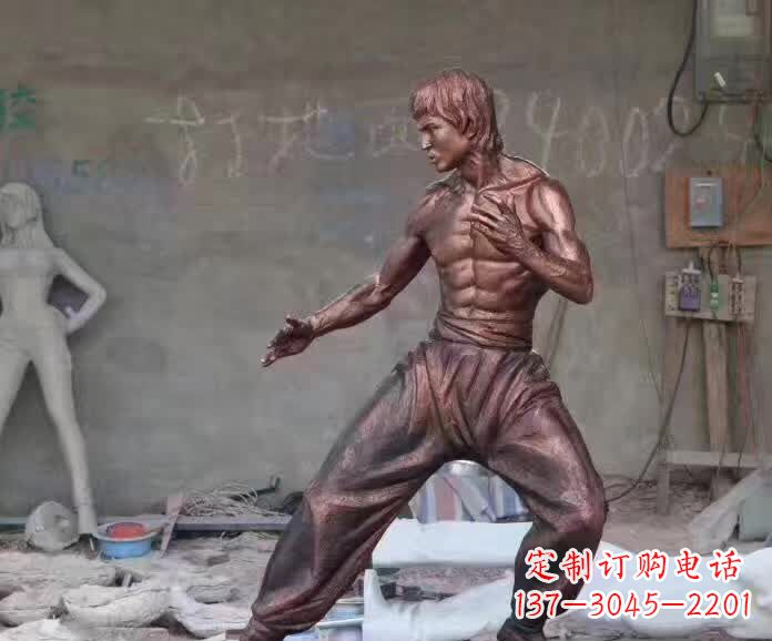 重庆李小龙铜雕1