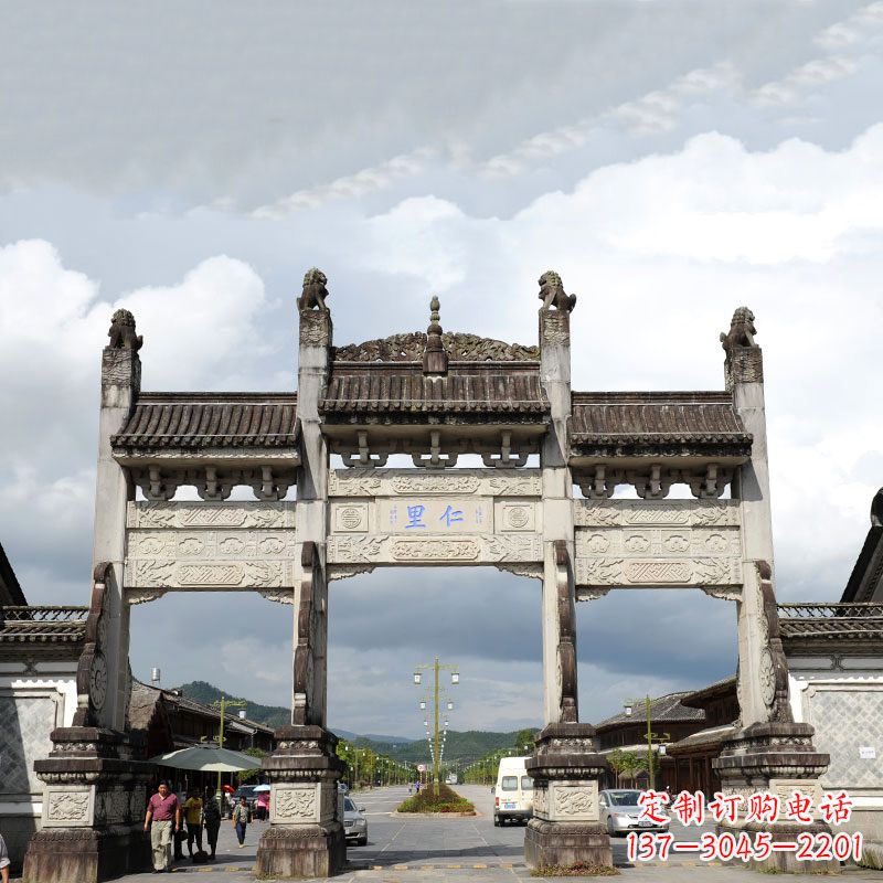 重庆精致古典风格的牌楼雕塑