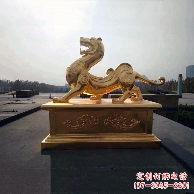 重庆引领神兽,虎魂鎏金铜雕