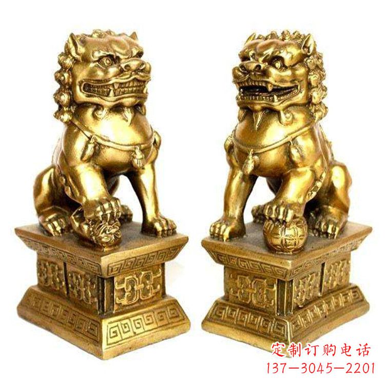 重庆鎏金故宫狮子