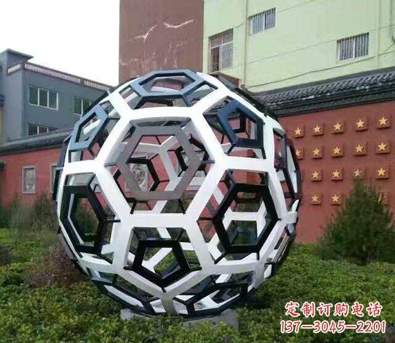 重庆中领雕塑定制足球公园不锈钢雕塑