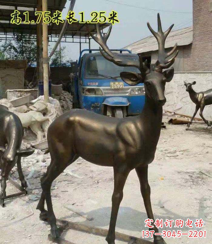重庆鹿铜雕塑