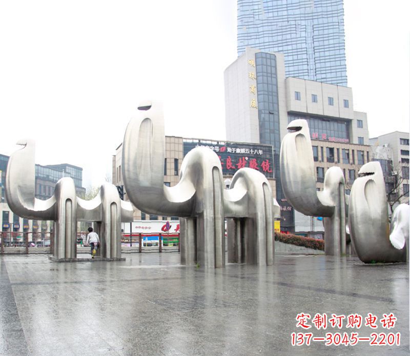 重庆不锈钢骆驼雕塑,更添雅致风情