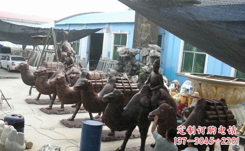 重庆骆驼公园动物铜雕魅力无限