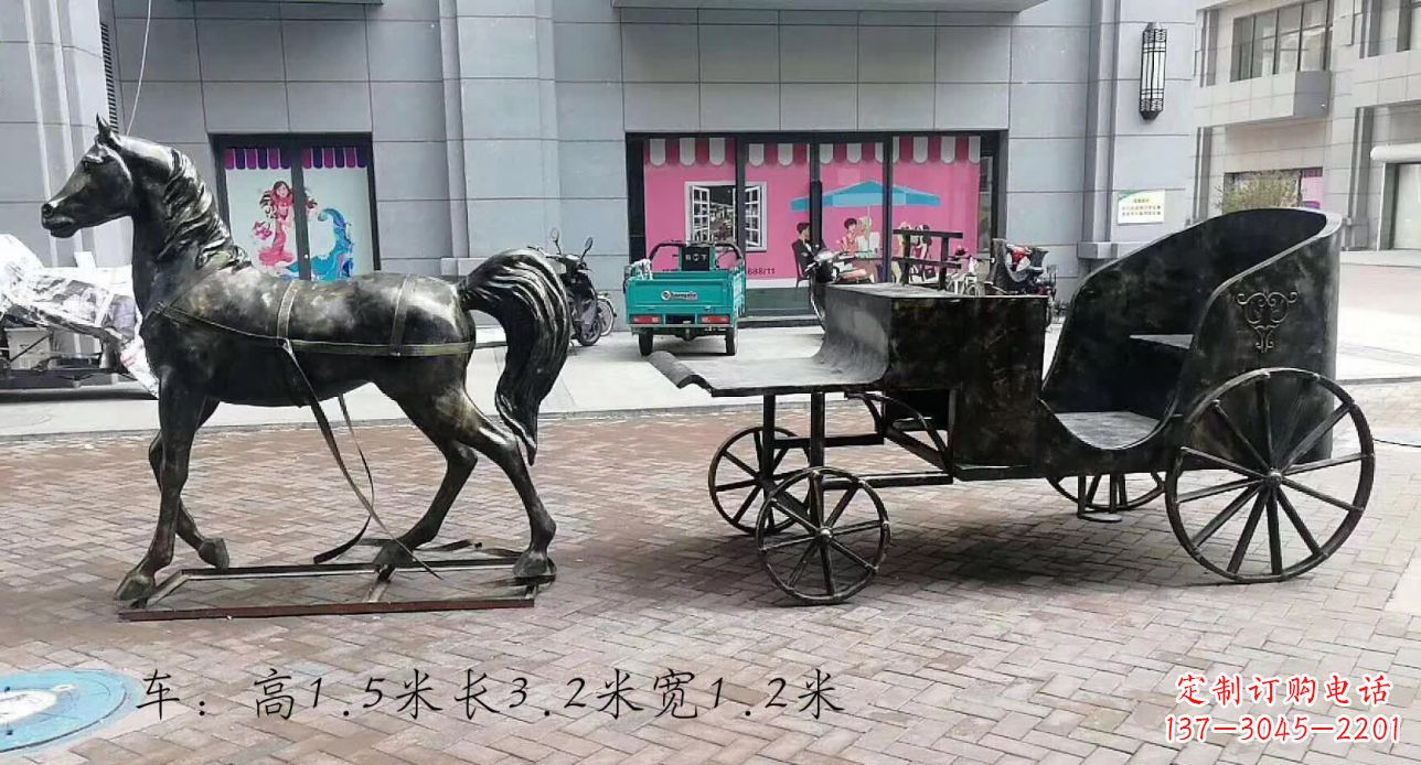 重庆古典马车雕塑,精致传承礼仪之魂