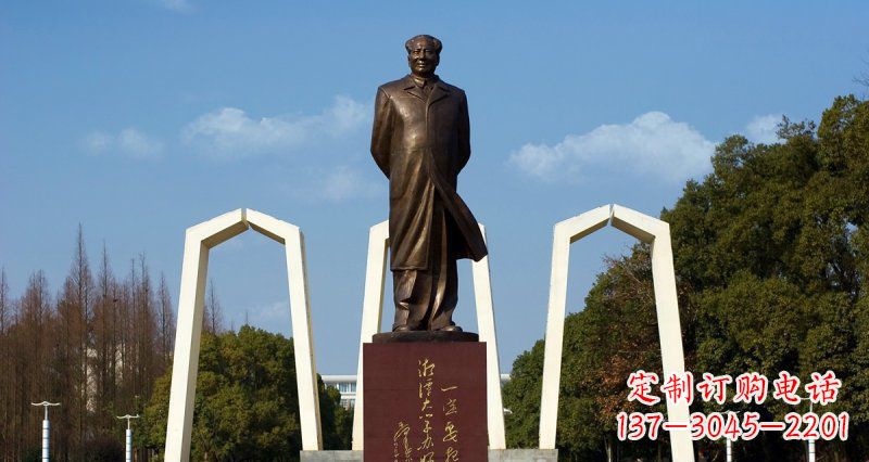 重庆毛主席广场景观铜雕
