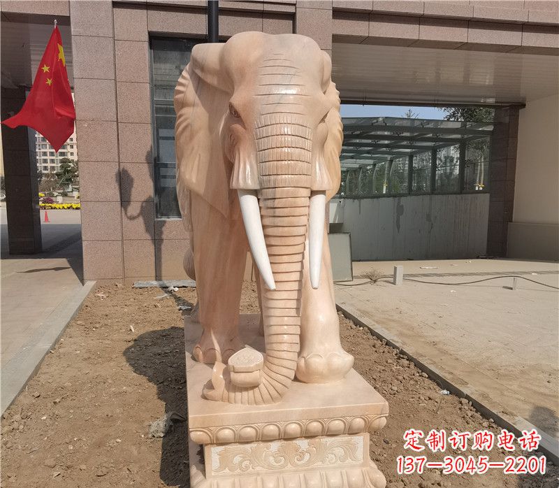 重庆门口大象石雕