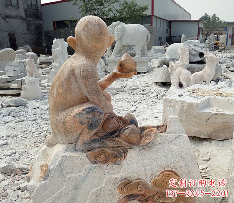 重庆拿桃的猴子石雕