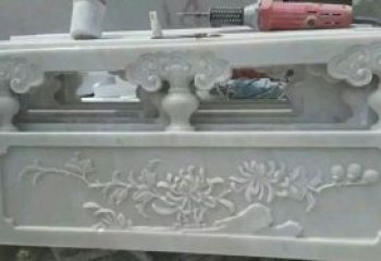 重庆汉白玉花朵浮雕栏板，精致深具视觉立体感