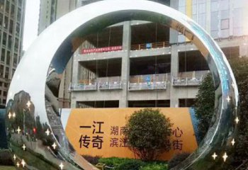 重庆让您的空间脱颖而出！时尚镜面不锈钢圆环景观雕塑