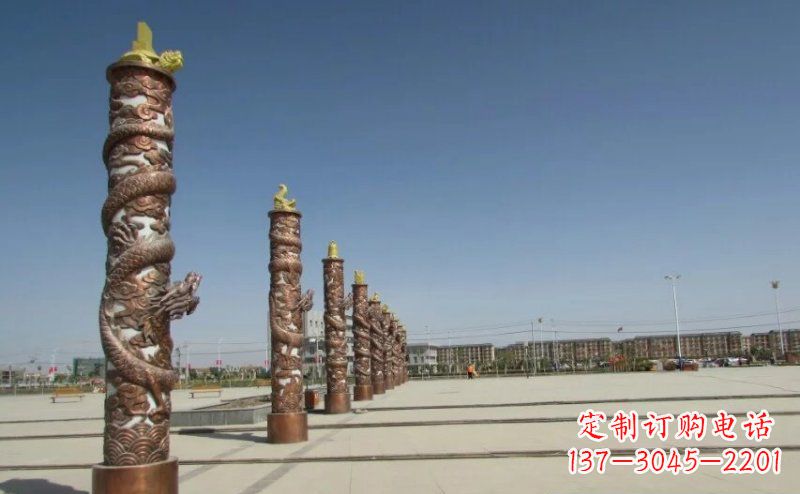重庆盘龙柱广场柱子铜雕