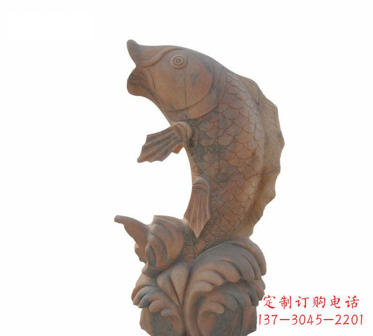 重庆鲤鱼石雕,精细雕刻让你赞叹不已